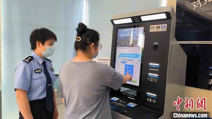 2023年高考即将开始上海公安机关开启应急办证服务