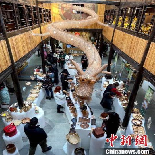 【高质量发展调研行】浙江“新农村故事”：绿水青山间的“共富梦”