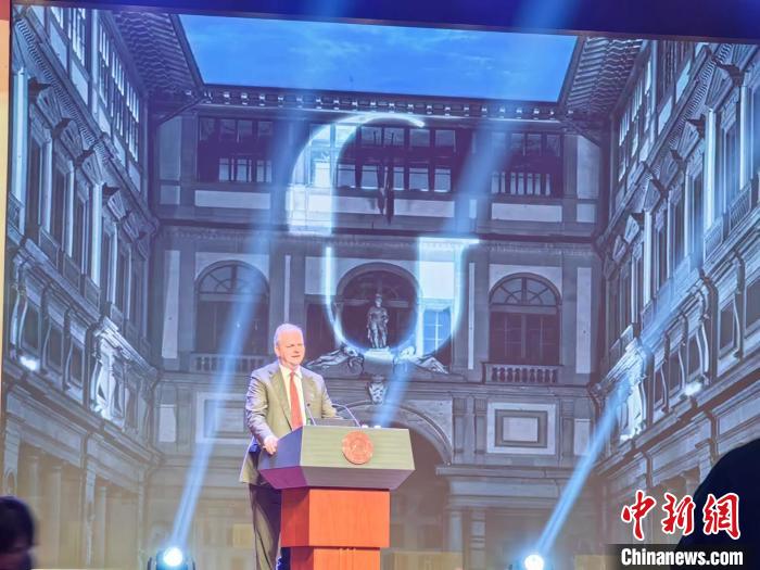 乌菲齐美术馆馆长史艾克：希望用展览和艺术的魅力使不同国家的艺术家相聚