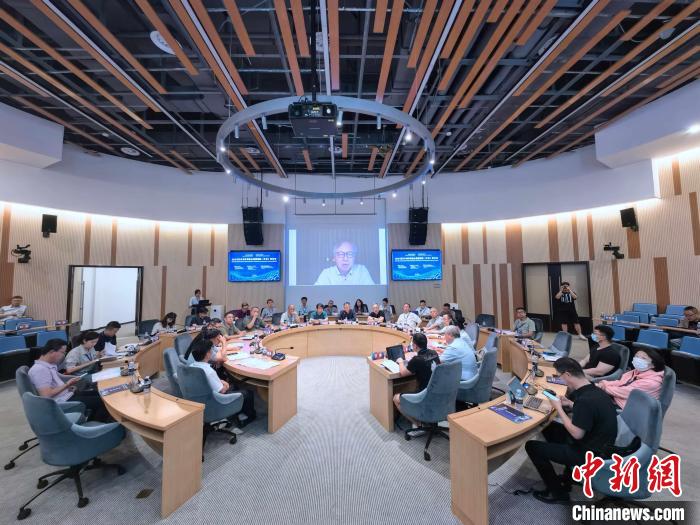 中非艺术家相聚山东青岛共话艺术与科学融合创新发展