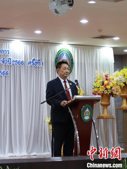 泰国中医师总会会长林丹乾在论坛上演讲。<a target='_blank' href='/'>中新社</a>发 吴特 摄