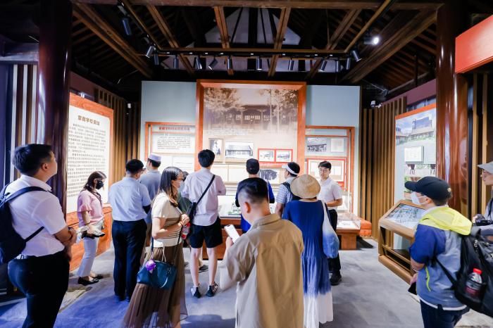 “博物馆里的百年统战”读城活动走进雍和宫和蒙藏学校旧址