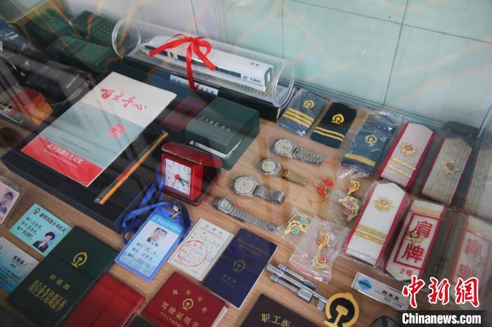 纪念馆中的老物件 张倩龙 摄