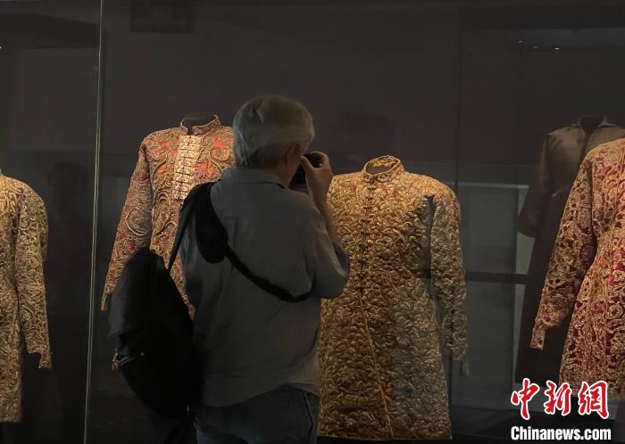 16至17世纪匈牙利丝绸文物杭州展出借丝绸增进两国交流