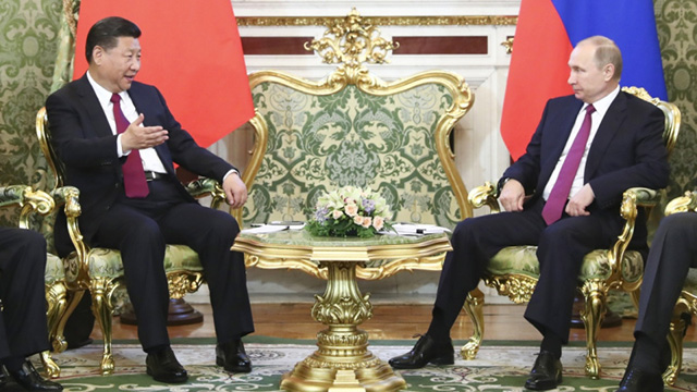 2017年7月4日，国家主席习近平在莫斯科克里姆林宫同俄罗斯总统普京举行会谈。（图片来源：新华社 谢环驰摄）