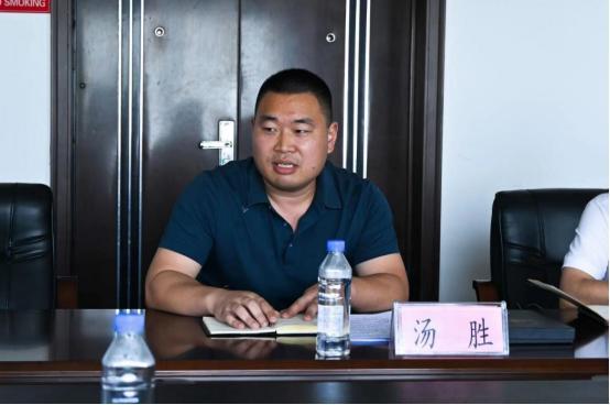 攸县莲塘坳镇政府同湖南师范大学商学院保险助农实践团召开座谈会