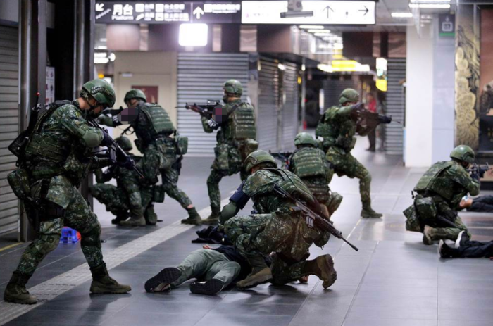 台军“汉光演习”模拟台北车站被袭击