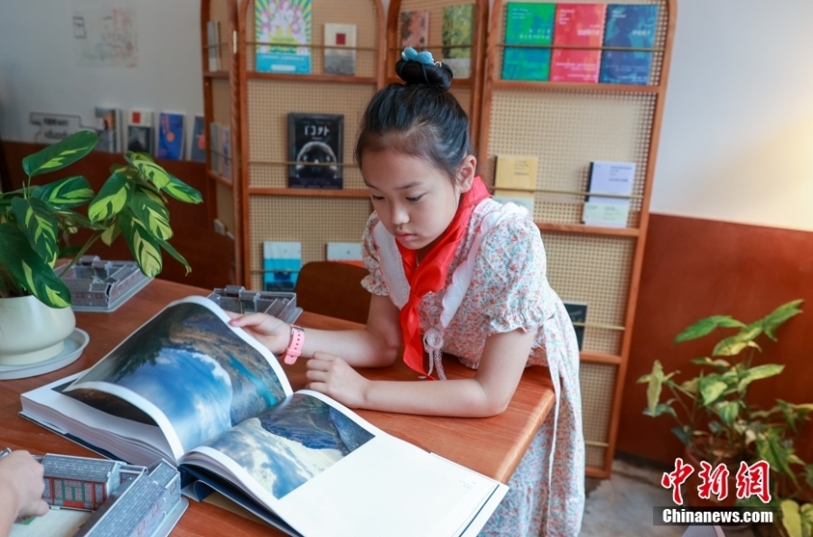 北京胡同里的特色阅读空间——“可能有书”亮相