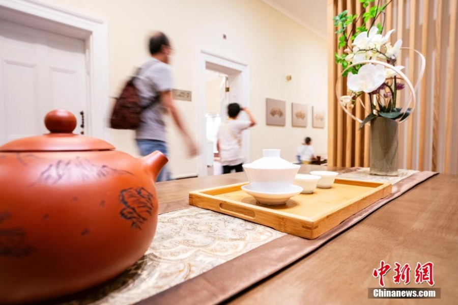 在香港茶具文物馆品味中国文人用具与茶生活
