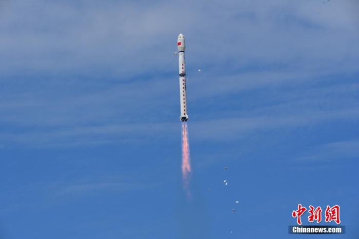 中国乐成发射风波三号06星 长四系列火箭迎“百发”