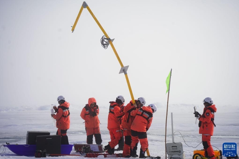 中国第13次北冰洋迷信审核队正式开始海冰综合审核作业