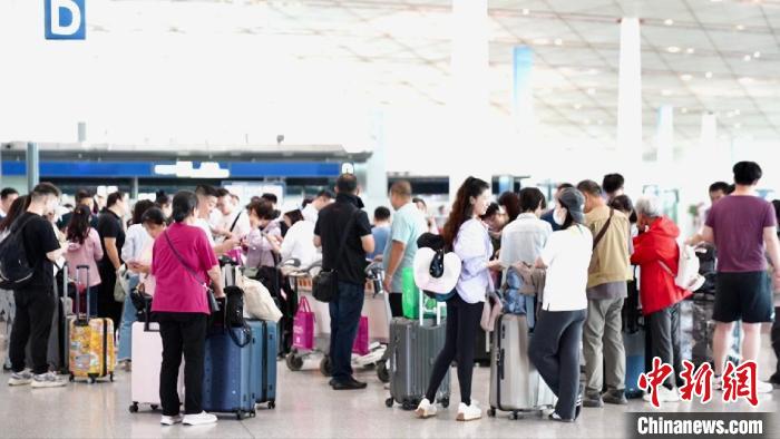 中秋国庆假期首都机场预计运送旅客133万人次