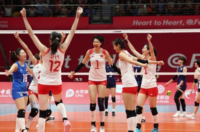 排球——女子组金牌赛：中国队夺冠
