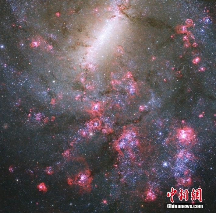 宇宙級“大片”上新！NASA公佈最新拍攝星系圖像