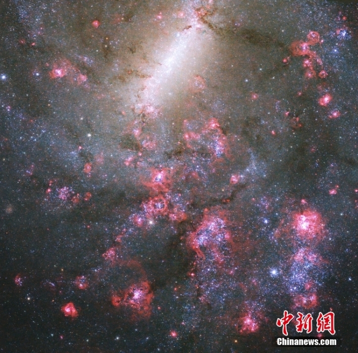 宇宙级“大片”上新！NASA公布最新拍摄星系图像