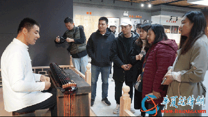 两岸媒体人探访洛南县音乐小镇伶伦文化研究院