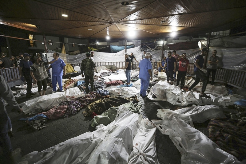 10月17日，在以色列空袭中遇难的巴勒斯坦人。（图源：央视新闻）