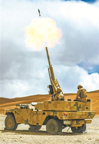 陆军某团组织某型车载迫击炮实弹射击考核