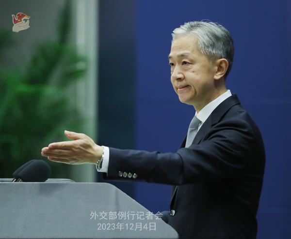 前“港独”组织成员周庭宣布“弃保潜逃” 外交部回应