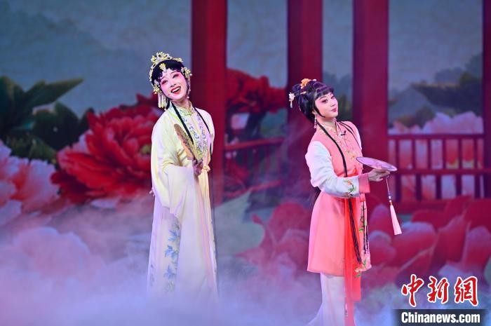 首届中国—东盟（南宁）文化月活动开幕全国好戏聚邕城