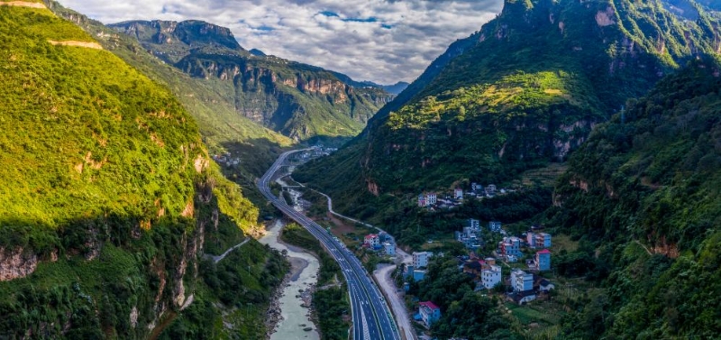 鳳凰遊戲周終閃促，六款大年夜做低至21元