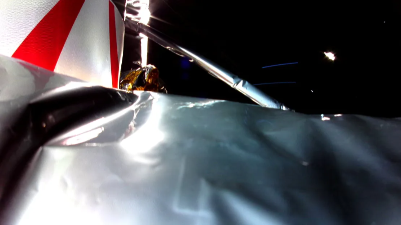 2024年1月8日，Astrobotic公司分享了该着陆器在太空中的首张图像 图自美媒