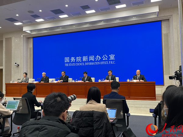 金融监管总局：中国金融业对外开放大门一定会越开越大