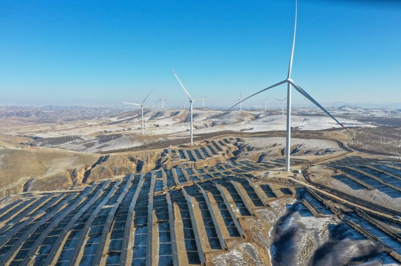 这是1月12日拍摄的河北承德丰宁风光氢储100万千瓦风光项目（无人机照片）。新华社发（王立群摄）