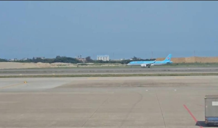 乱飞无人机害桃园机场、松山机场全停摆 台湾2名航迷遭起诉