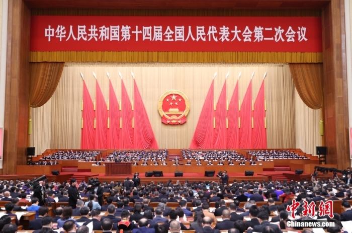3月5日，十四届全国人大二次会议在北京人民大会堂开幕。中新社记者 盛佳鹏 摄.jpg