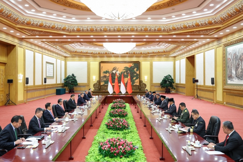 4月1日下午，国家主席习近平在北京人民大会堂同印尼当选总统普拉博沃举行会谈。 新华社记者 刘彬 摄