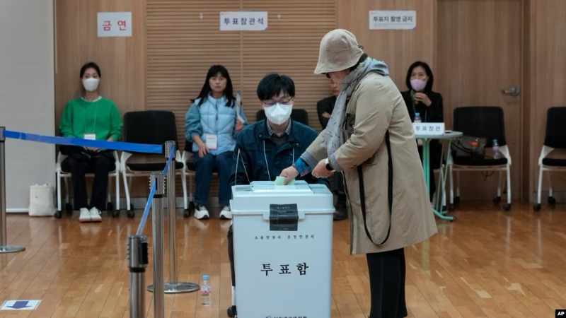 4月10日，韩国举行第22届国会议员选举。（图源：美联社）