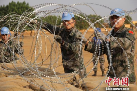 赴马里维和部队：他们在结伴国“最危险的任务区”（纯笔墨）4557