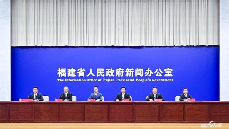 发布会现场.jpg