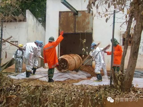 走近中国维和部队——赴利比里亚维和部队：在内战废墟中重建和平传递友谊5712