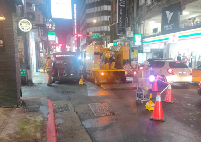 台北市西门町商圈104户停电台电抢修