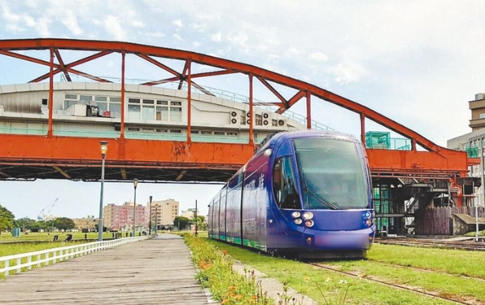 高雄轻轨车厢铁路轨道