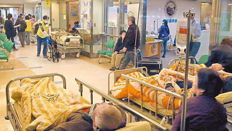 台湾各大医院因为护理人员不足出现“关床潮”，甚至有医院关床高达三成。（图源：台湾“中时新闻网”）