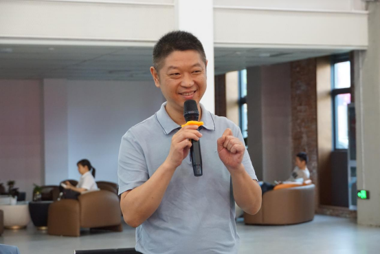 参访工业遗址，感受武钢精神——汉台青年跟着政协委员走进钢城1676