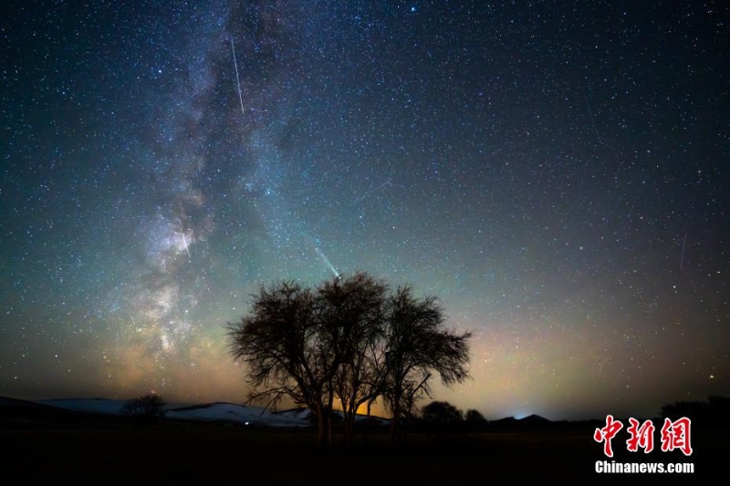 赏额尔古纳冬夜里的璀璨星空