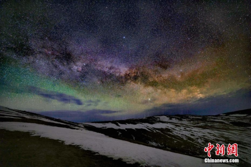 赏额尔古纳冬夜里的璀璨星空