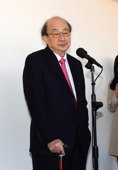 民進黨立法院黨團總召柯建銘（見圖）今在朝野協商前受訪。（劉宗龍攝）
