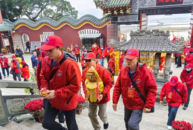 马祖境天后宫百余信众赴福建霞浦进香交流