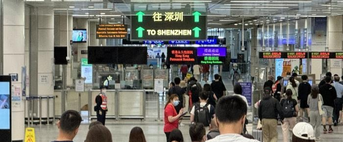 春分大礼暖人心 港澳台居民可线上申办电子临时通行证