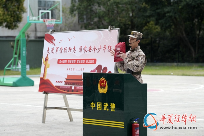 安全知识宣讲。王松青 摄_副本