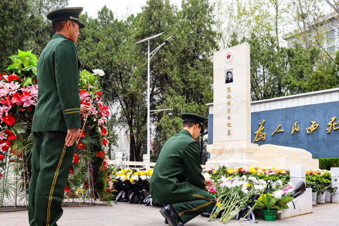 822d9351gy1i05utntmt7j24mo334kju