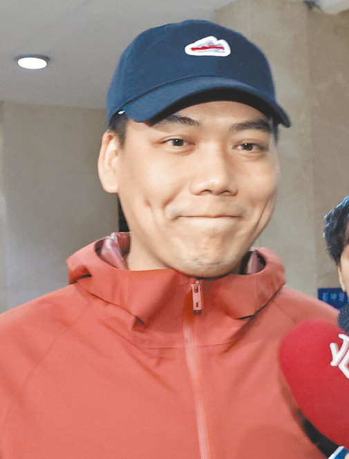 “罢吴四骑士”赖苡任