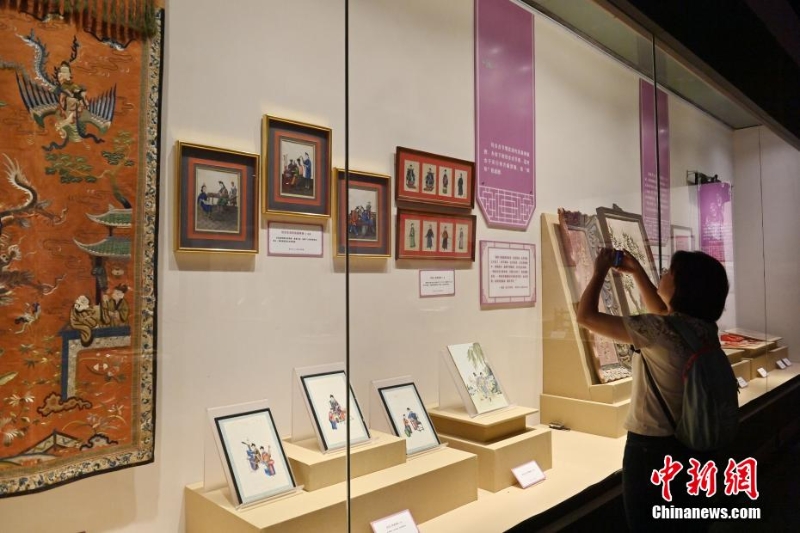 吉林长春：百余件文物展示近代百年中国女性生活形态掠影