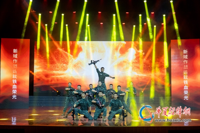 2、2025年7月31日，男声表演唱《武教头》再现了教练员团队“逆风翻盘”的比武历程。_副本