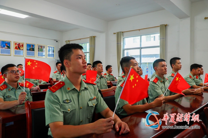 6.图为观看现场氛围热烈。赵天钰摄_副本